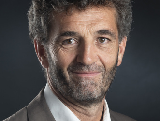 portrait de Gérard CASSOU