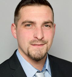 portrait de Julien GUILLOU