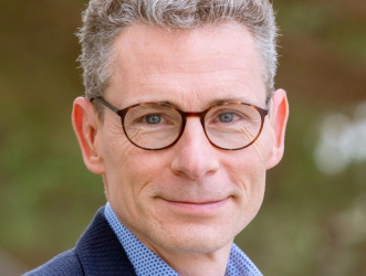 portrait de Emmanuel SIMON-BARBOUX