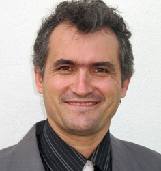 portrait de Dominique TOUJA
