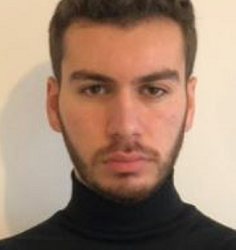 portrait de Adrien MAGHAKIAN