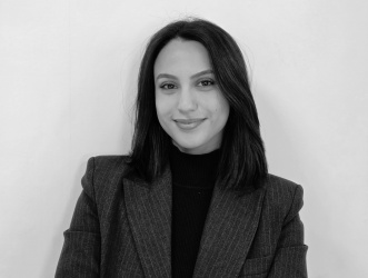 portrait de Yasmine EL KHADRAOUI - GARNI